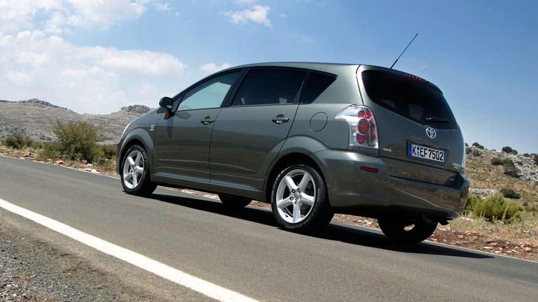 acheter une toyota corolla verso d'occasion sur autoscout24.be