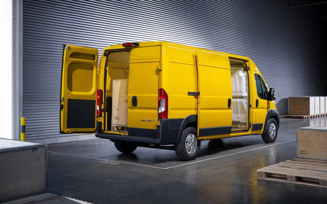 Opel Movano AS24 2