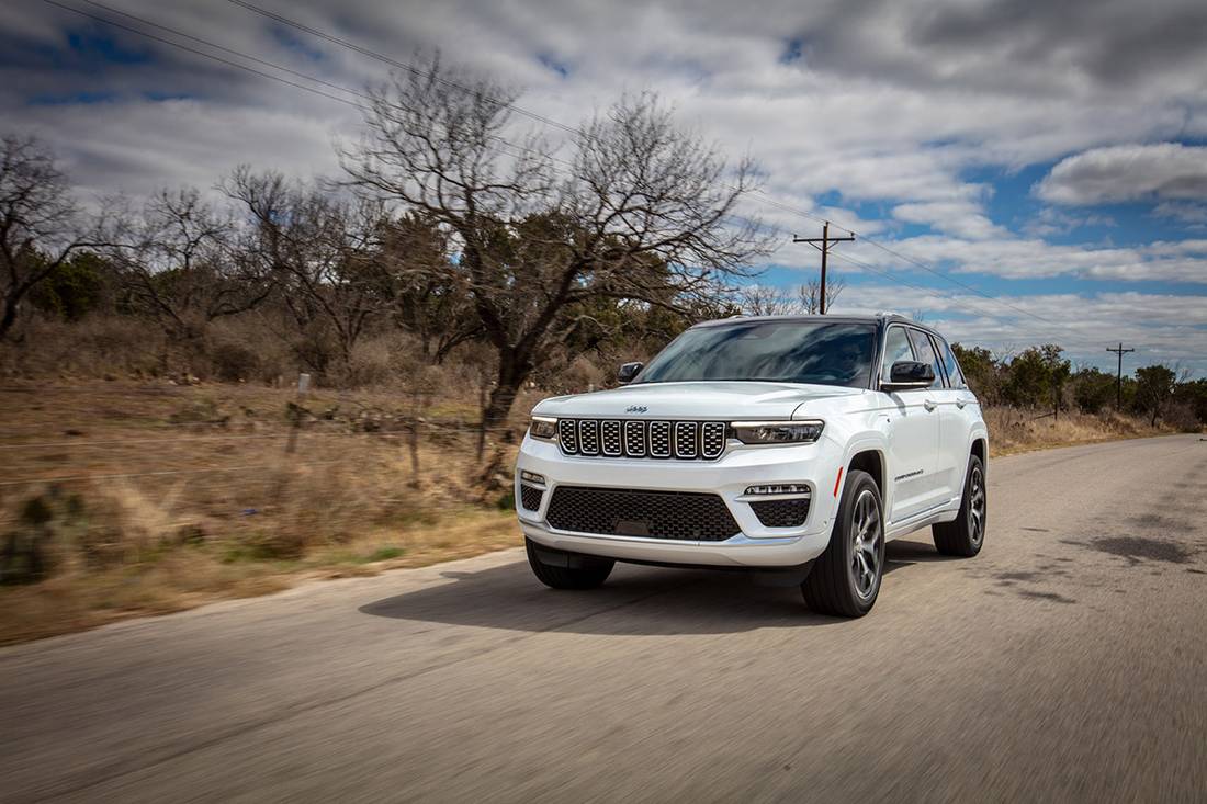 Essai : Jeep Grand Cherokee 4Xe, l’hybride semi-compétent (2024)