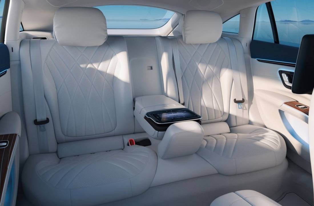 mercedes-benz-eqs-seats
