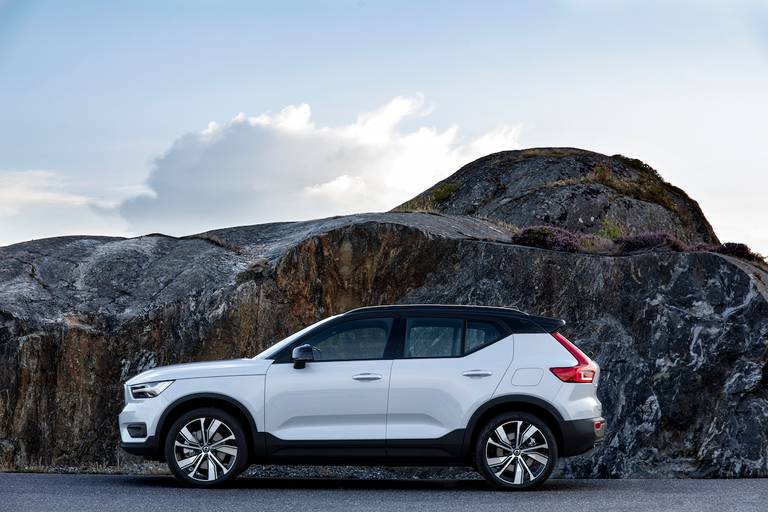 AS24 Volvo XC40 P8 Recharge 2021 statisch profiel