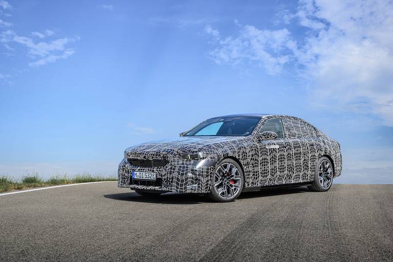 BMW i5 (2023) static, front view