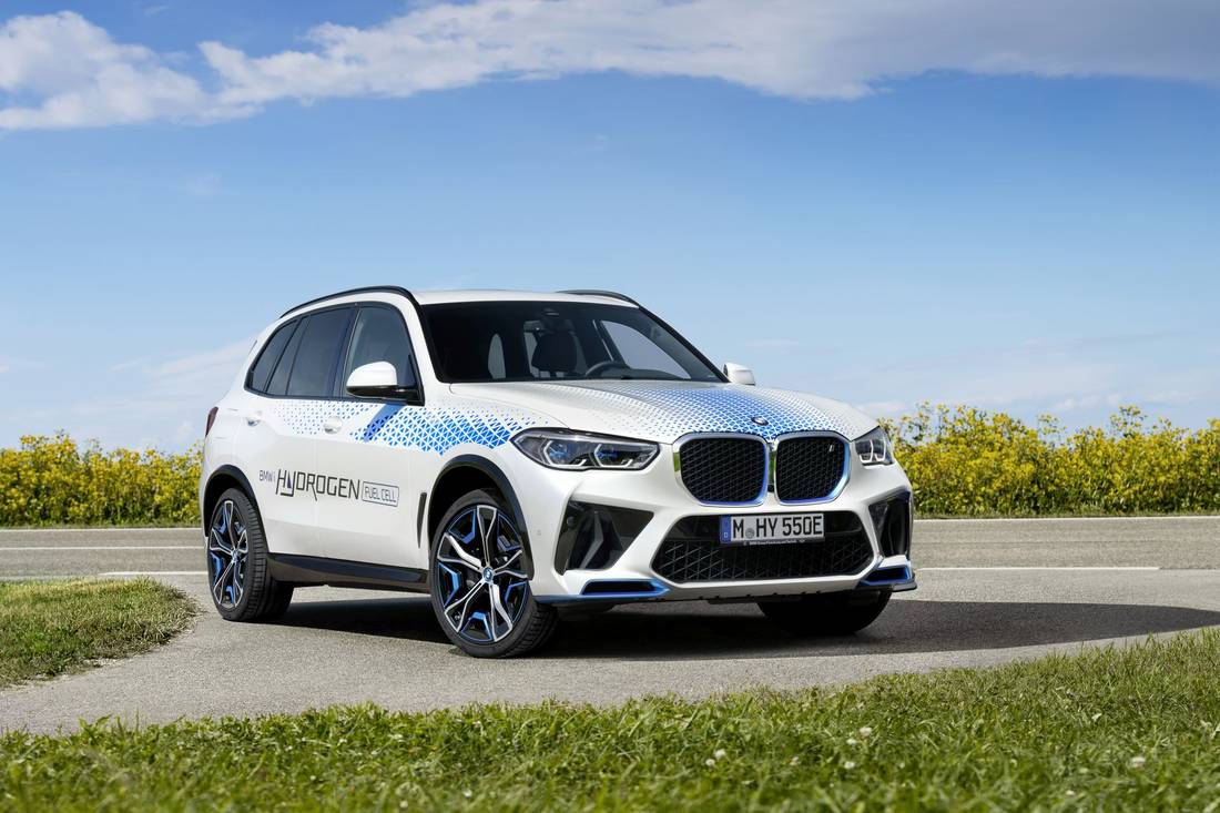 BMW iX5 Hydrogen - auto a idrogeno