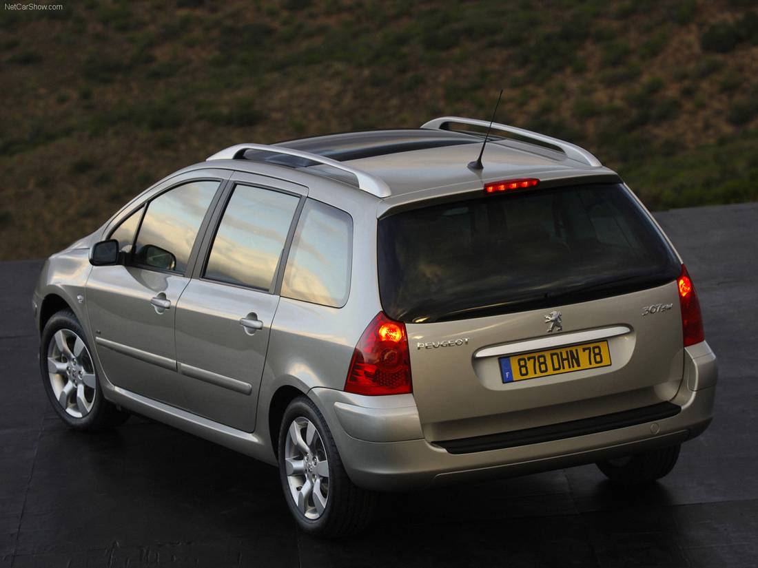 Peugeot-307_SW-2005-1600-0c.jpg