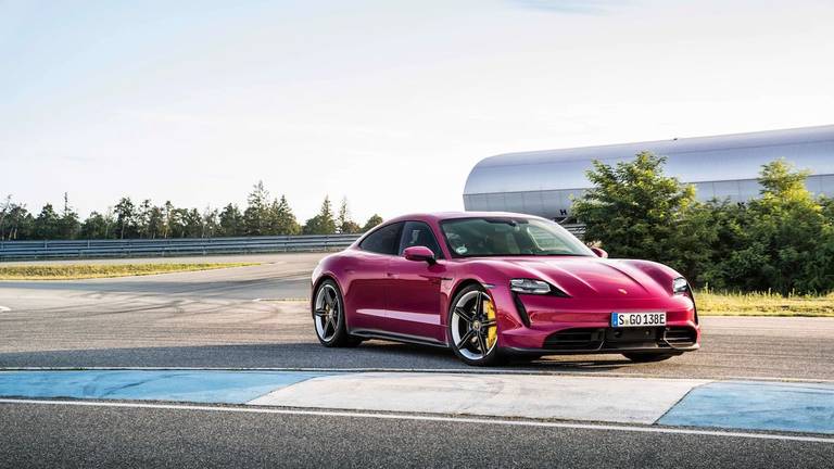 AS24 Porsche Taycan MY2022 statisch voor