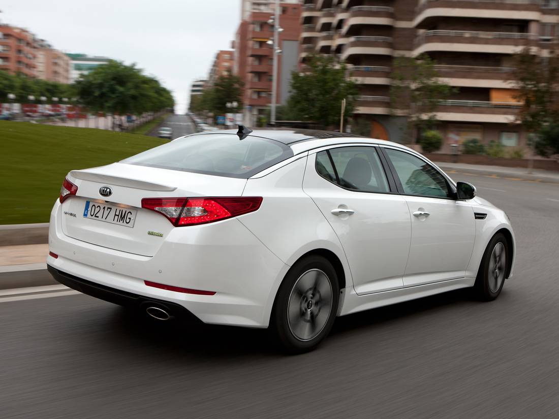 kia_optima_hybrid (3).jpg