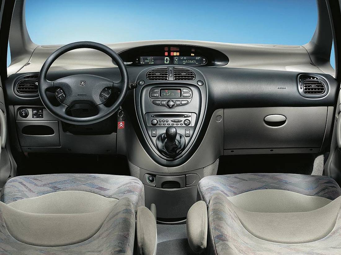 citroen_xsara_picasso (2).jpg