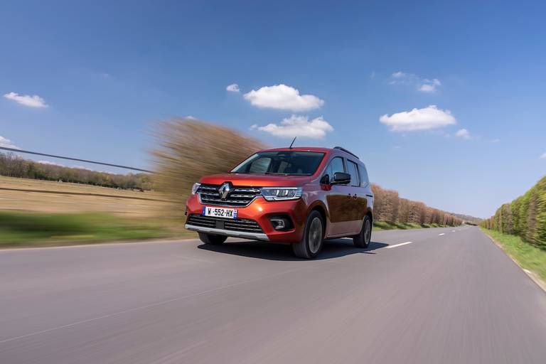 AS24 Renault Kangoo 2021 rijdend voor