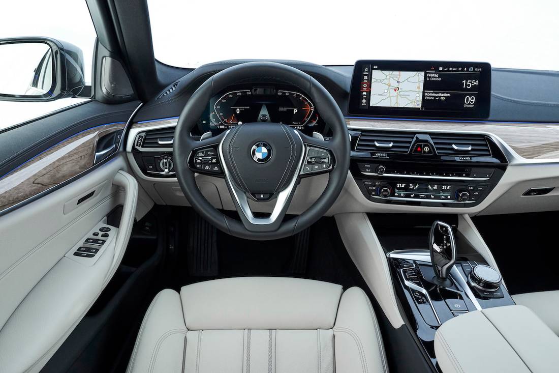 AS24-modelpagina-bmw-5-touring_05