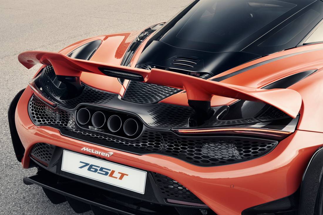 11850-McLaren765LT