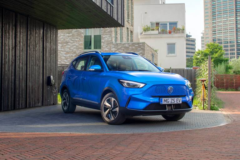 MG ZS EV facelift review 2022