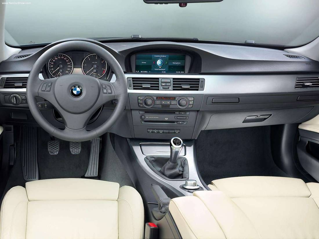 BMW-320d-2006-1600-16