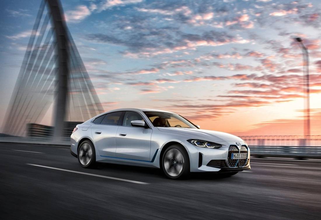bmw-i4-side