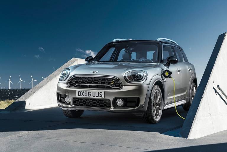 mini-countryman-plug-in-hybrid-front