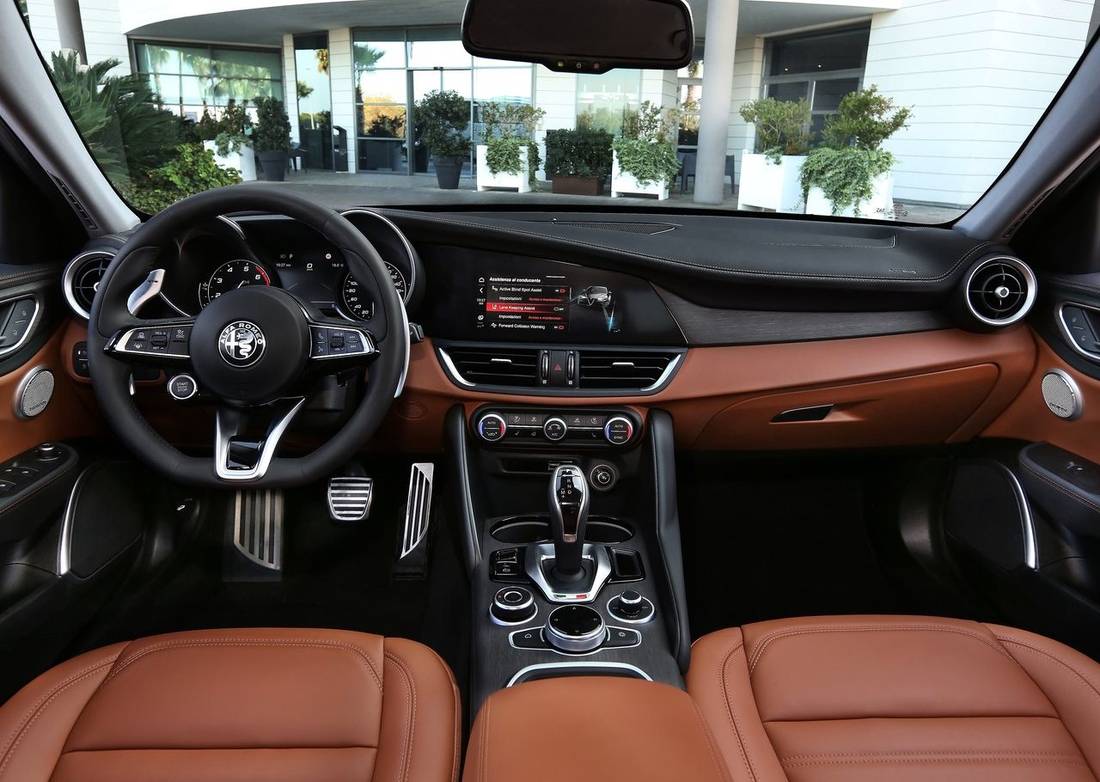 alfa-romeo-giulia-interieur