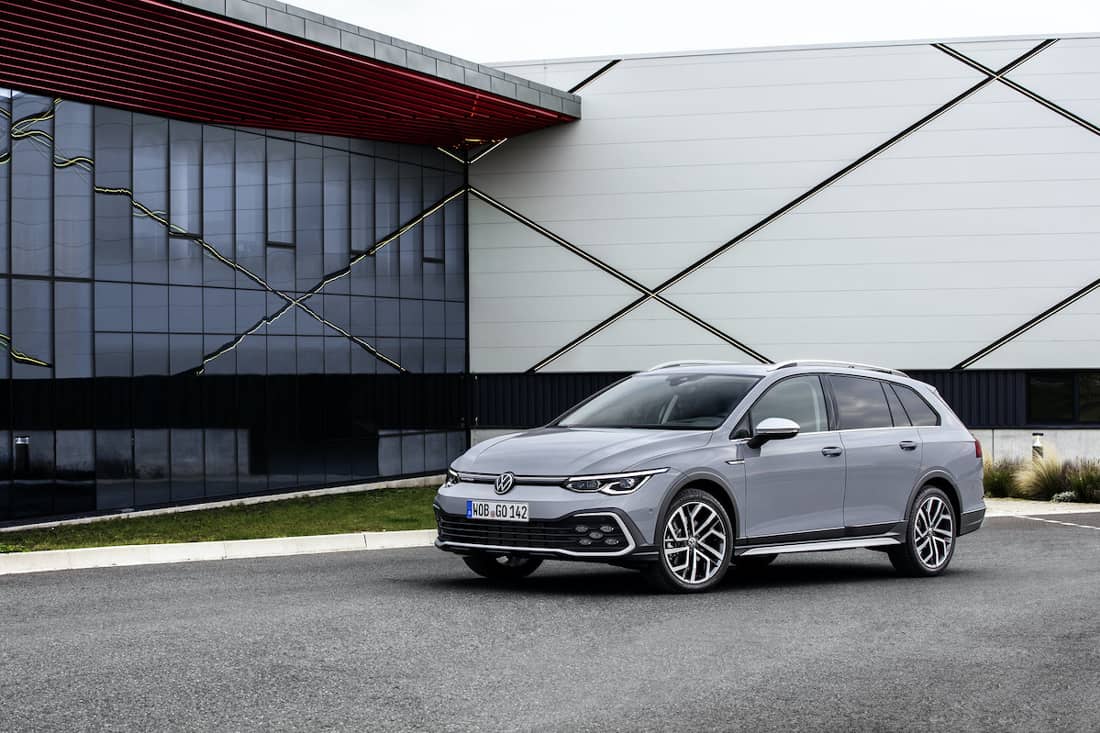 AS24 VW Golf Alltrack 2021 statisch voor