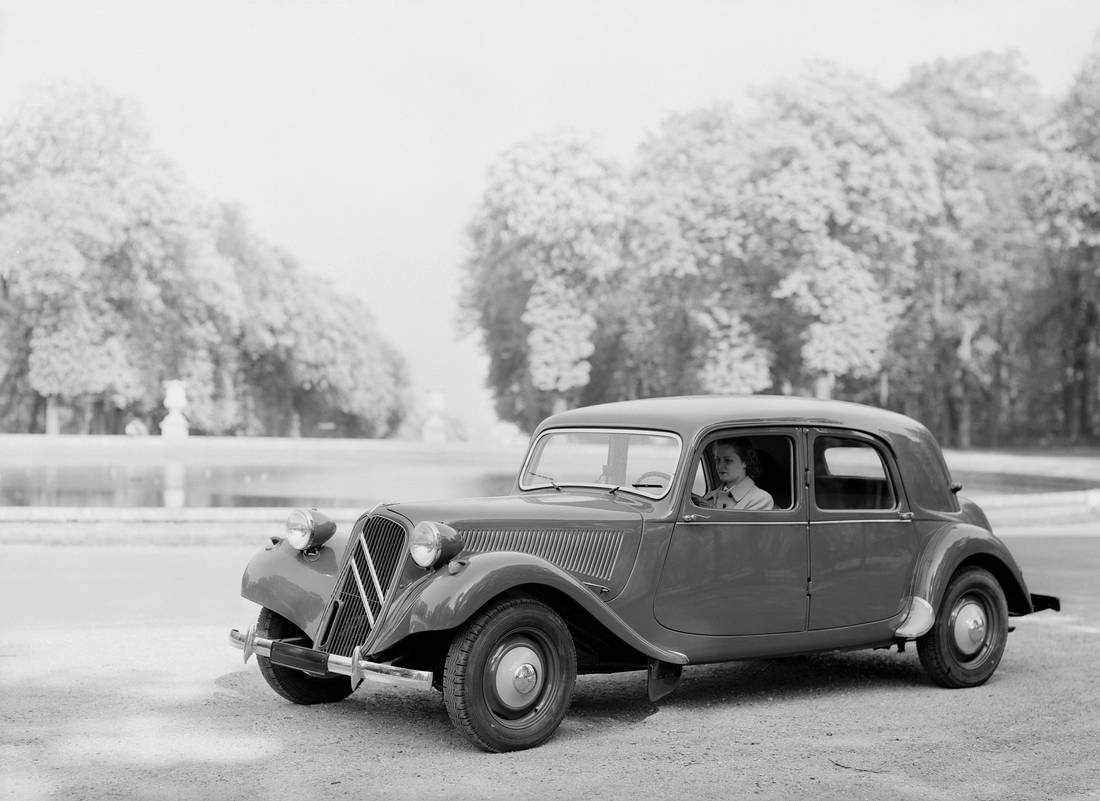 Citroën TRACTION AVANT.jpg