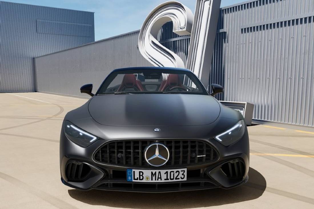 Mercedes-Benz-SL63 S AMG E Performance-2024-1024-07