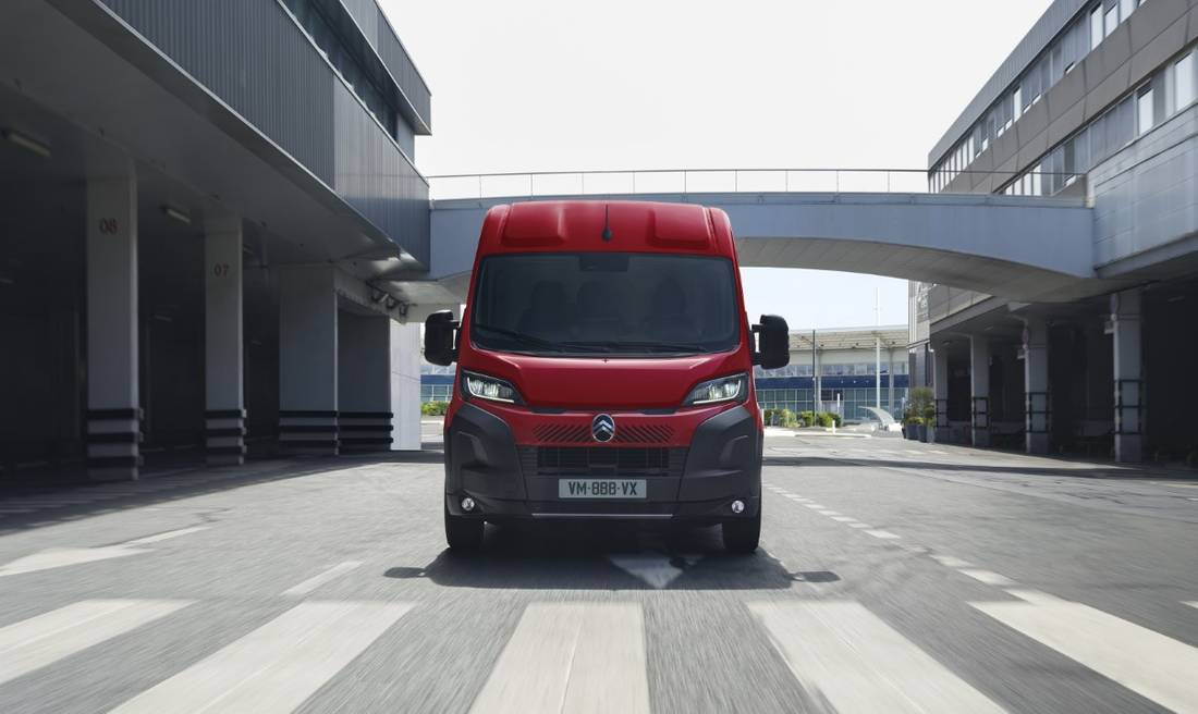 07_Nieuwe-Citroen-bedrijfswagenrange-met-focus-op-elektrificatie-en-connectiviteit-nu-te-bestellen