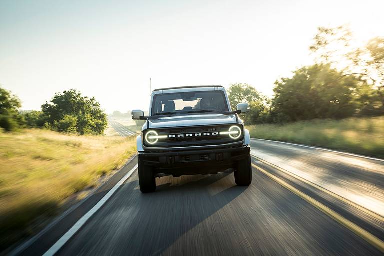 2021 Ford Bronco Drive 23