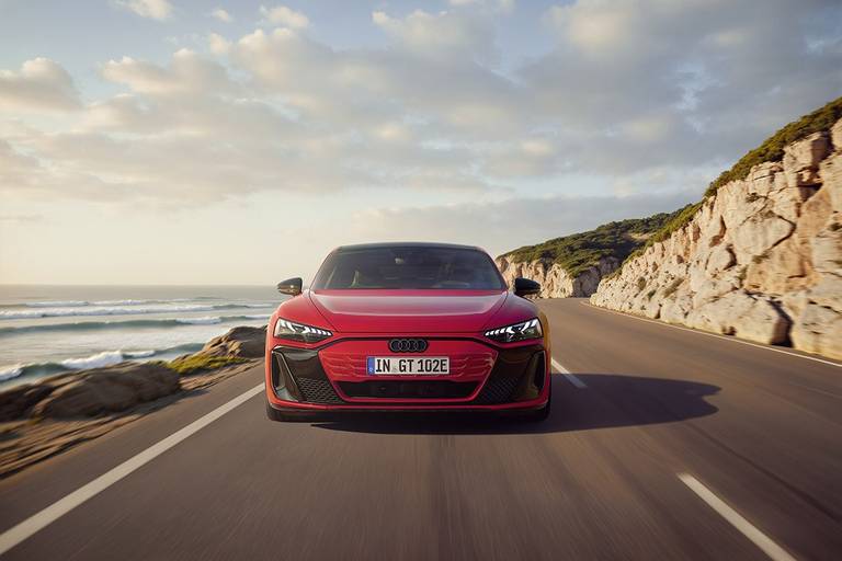 BEBE20250515 Audi e-tron GT 01
