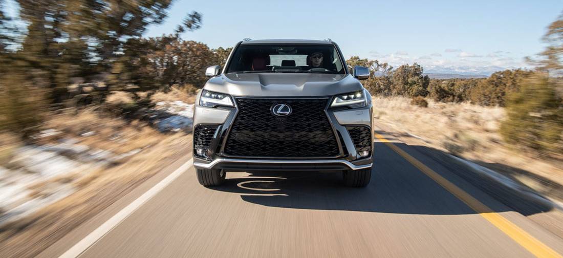 Lexus LX (2022) banner