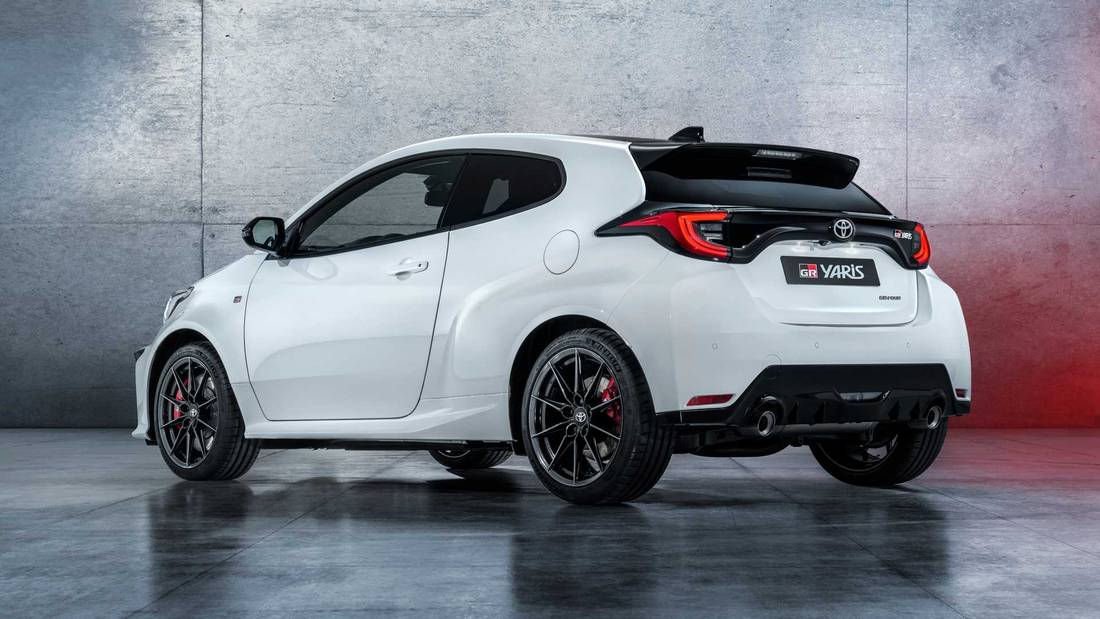 toyota-gr-yaris-back