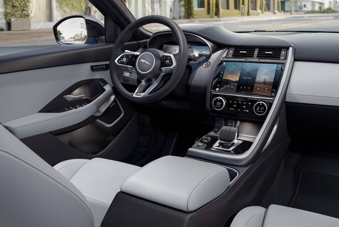 Jag_E-PACE_22MY_05_Cloud_Interior_190521_060