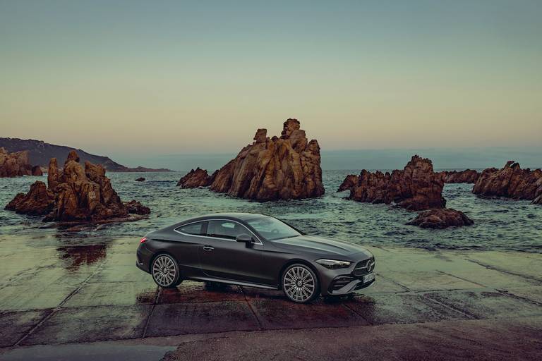 Mercedes CLE Coupé (2023) static, front view