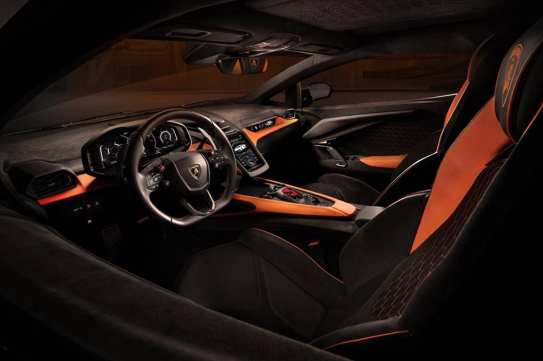 Lamborghini Revuelto (2023) interieur
