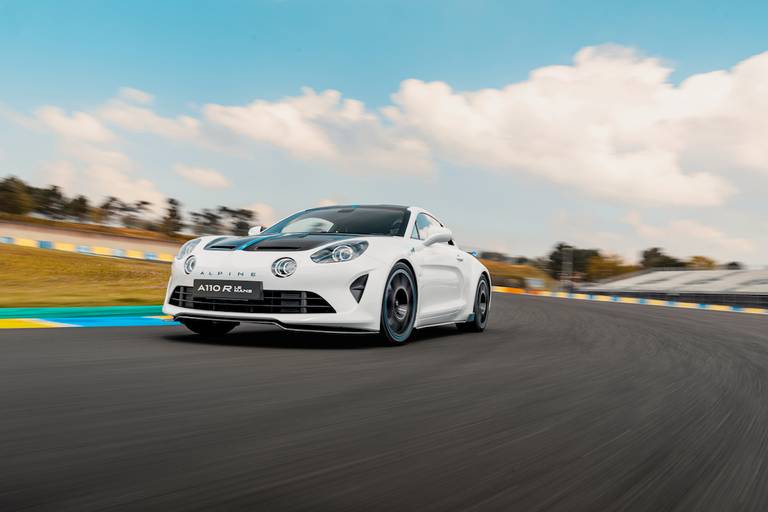 Alpine A110 R Le Mans (2023) dynamic, front view