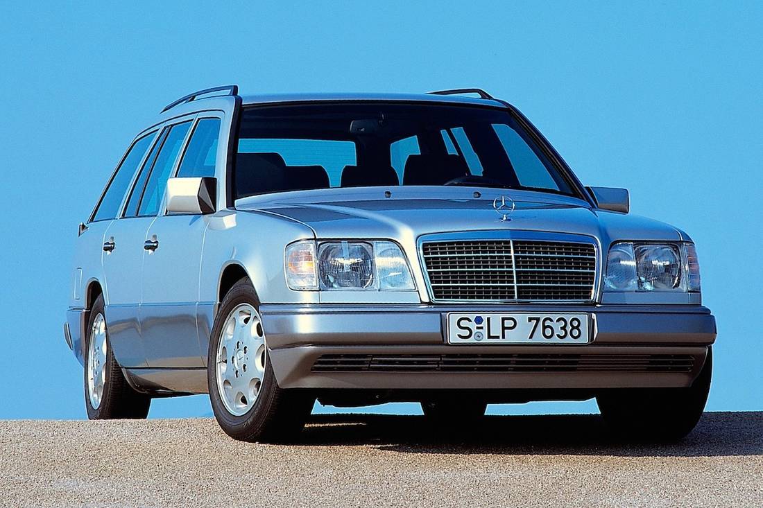 Mercedes-Benz E 300 AS24 1