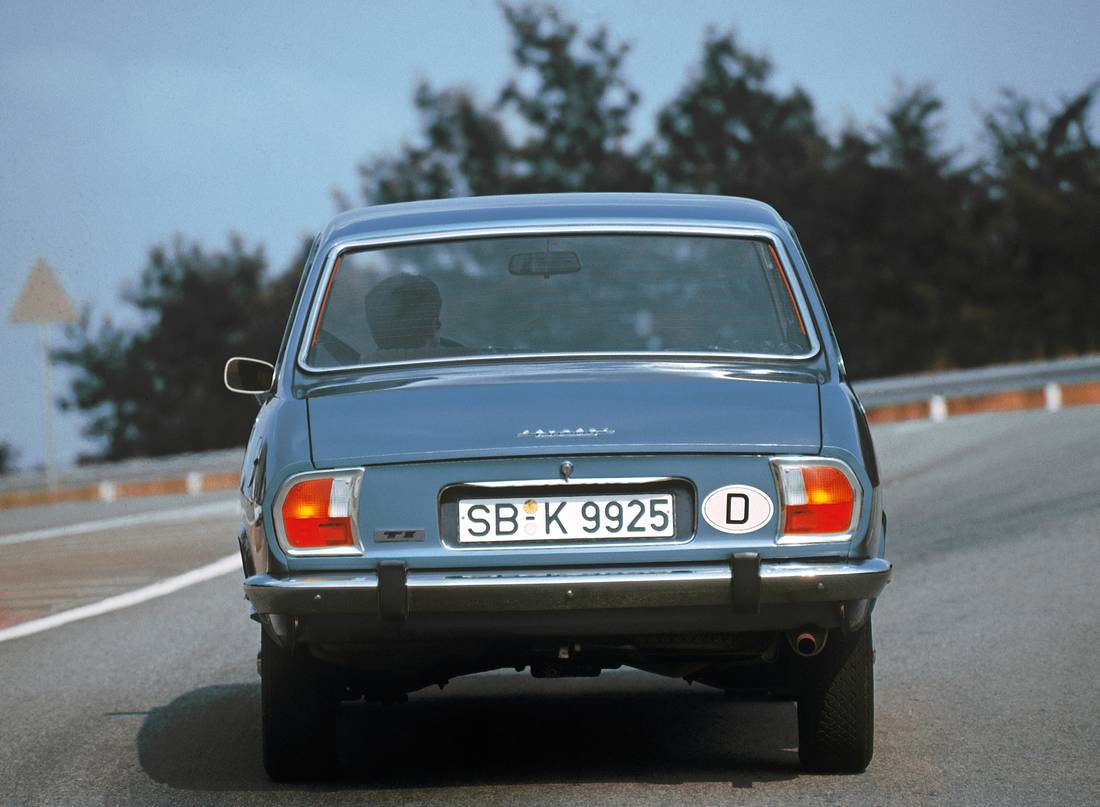 peugeot_504 (2).jpeg