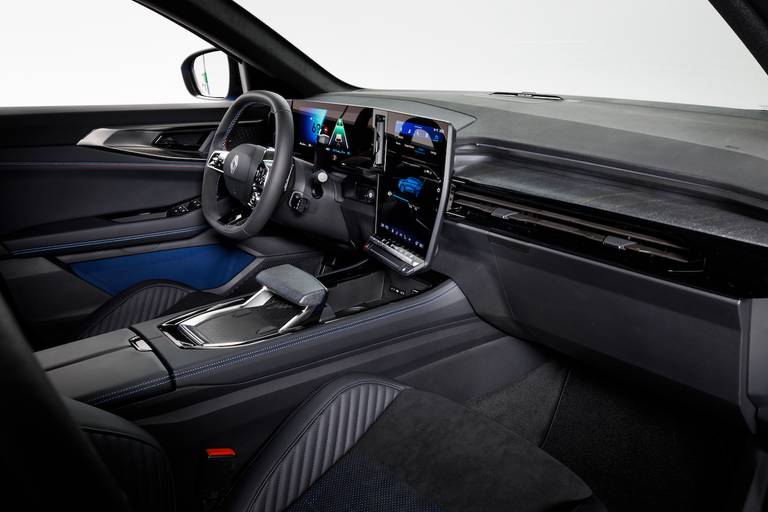 Renault Rafale (2023) interior, front