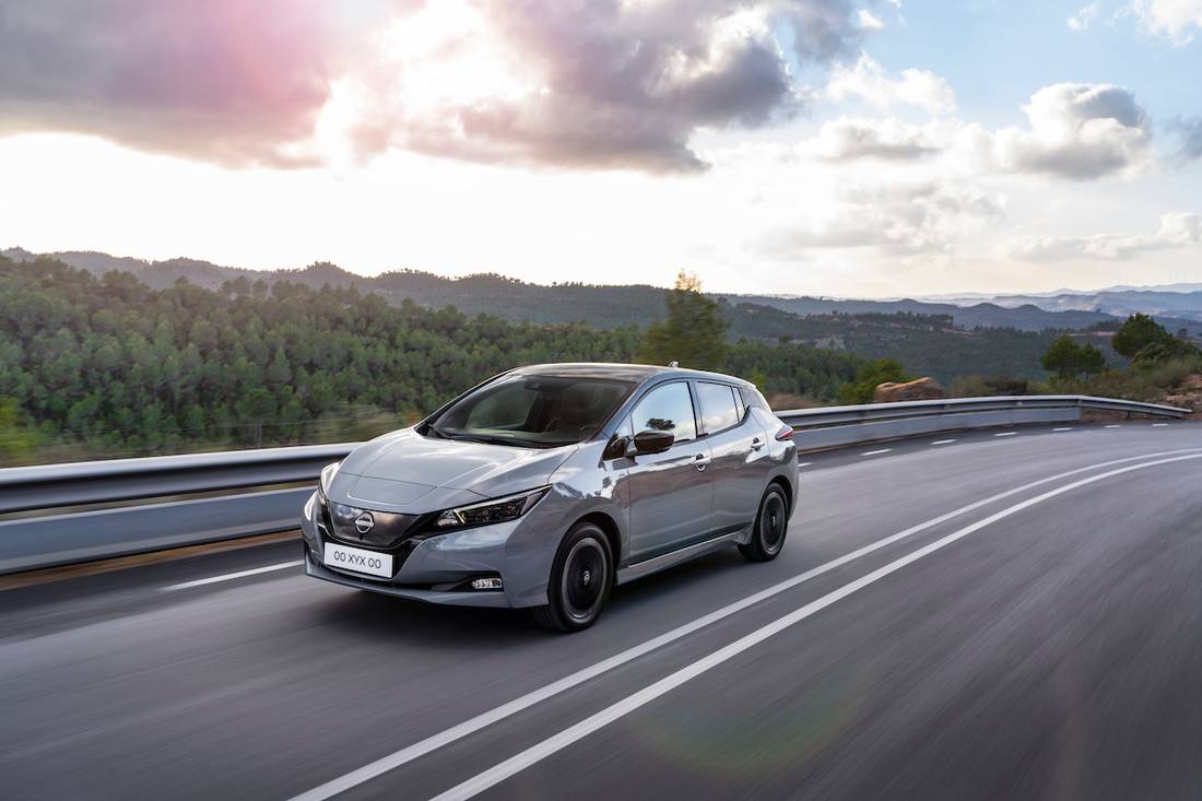 nissan leaf 787