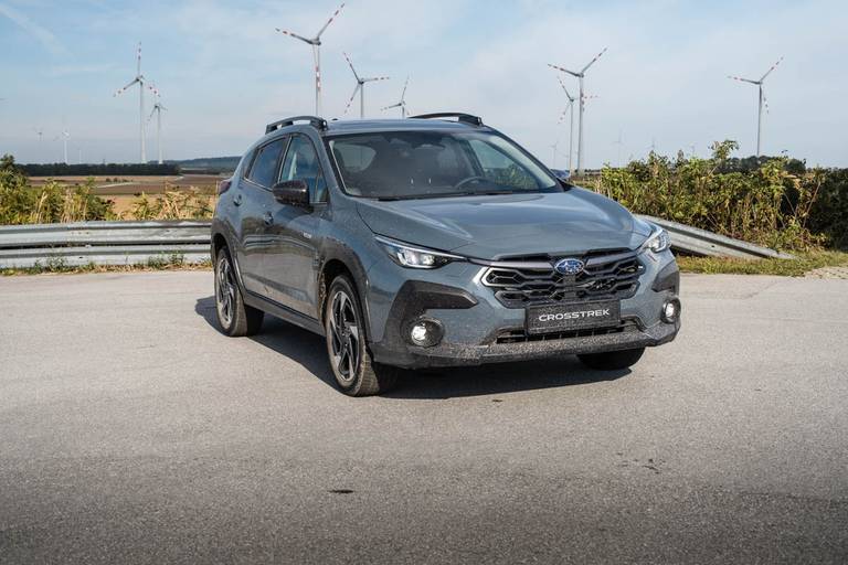 Subaru Crosstrek (2023) static, front view