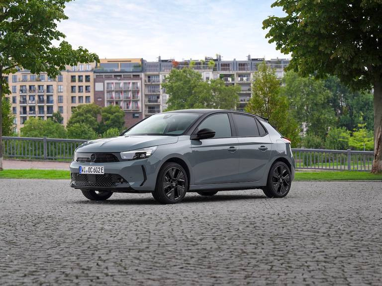 Opel Corsa Electric (2023) static, front view