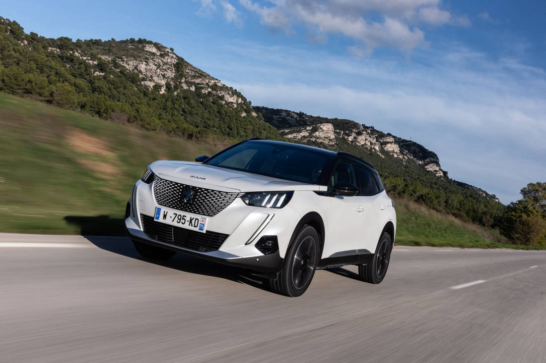 Peugeot e2008 1