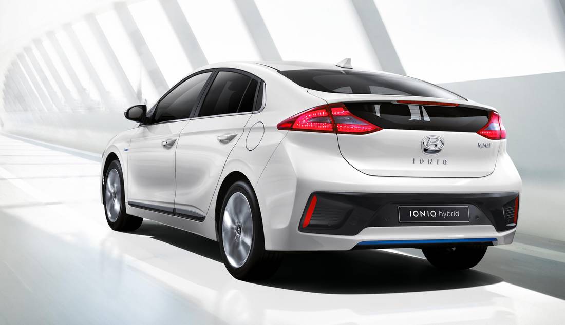 IONIQ-A-Leap-Forward-for-Hybrid-Vehicles-_3_