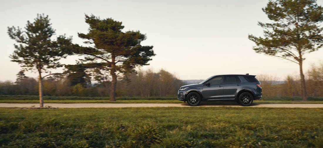 Land Rover Discovery Sport (2023) banner