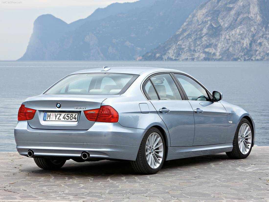 BMW-3-Series-2009-1600-0c