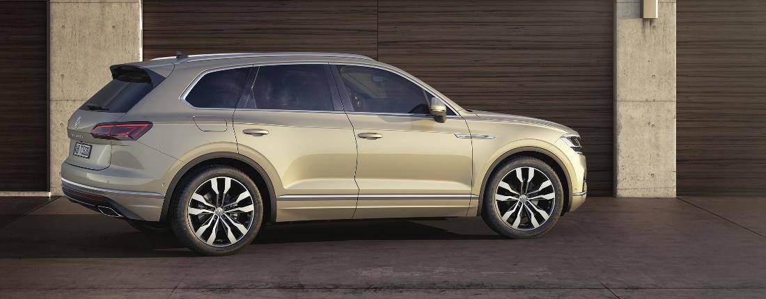 vw-touareg-side