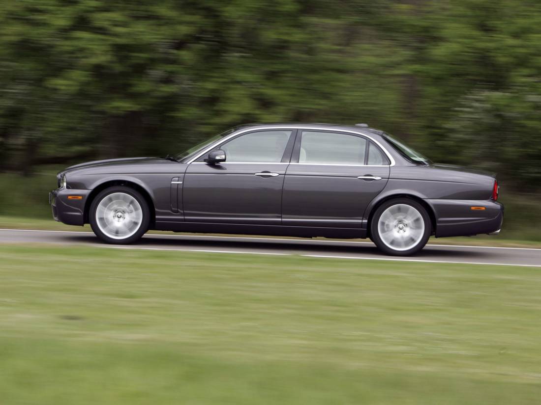 jaguar_xj_sovereign