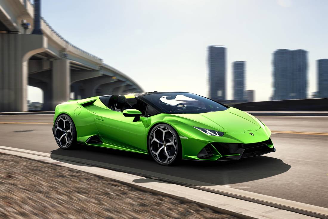 Huracan Evo Spyder front