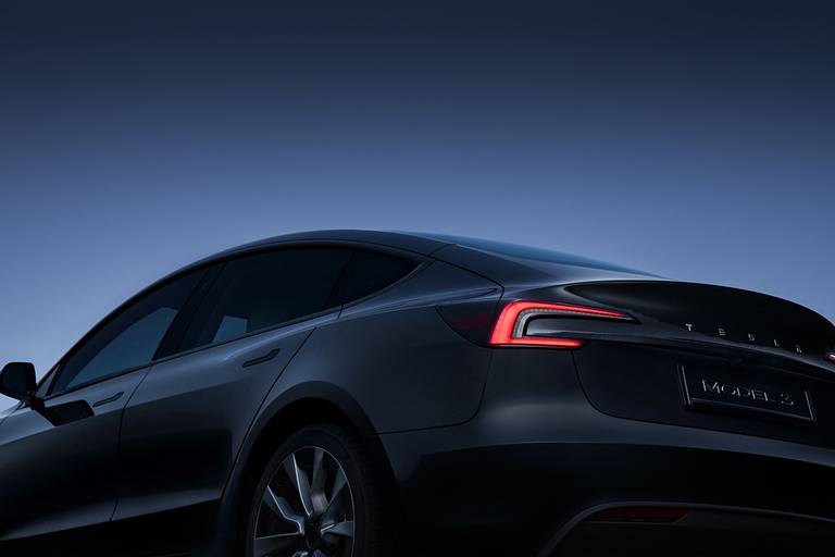 BEBE20250424 Tesla 01