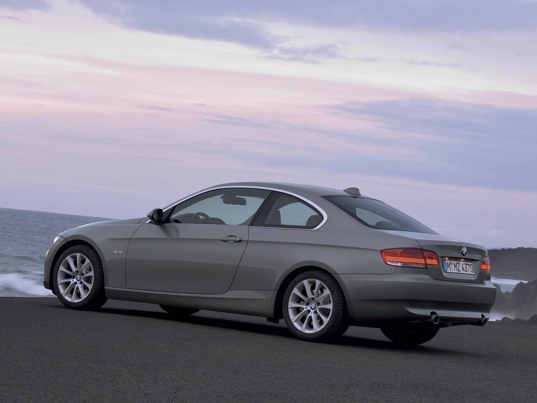 BMW-335i_Coupe-2007-1600-1e