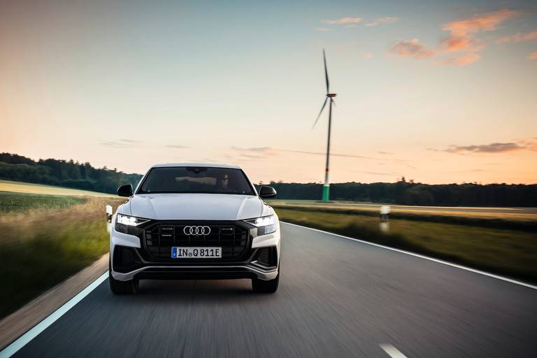 AS24 Audi Q8 TFSI e voor