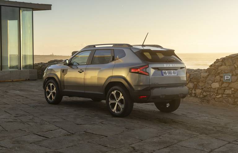 dacia duster hybrid journey 10