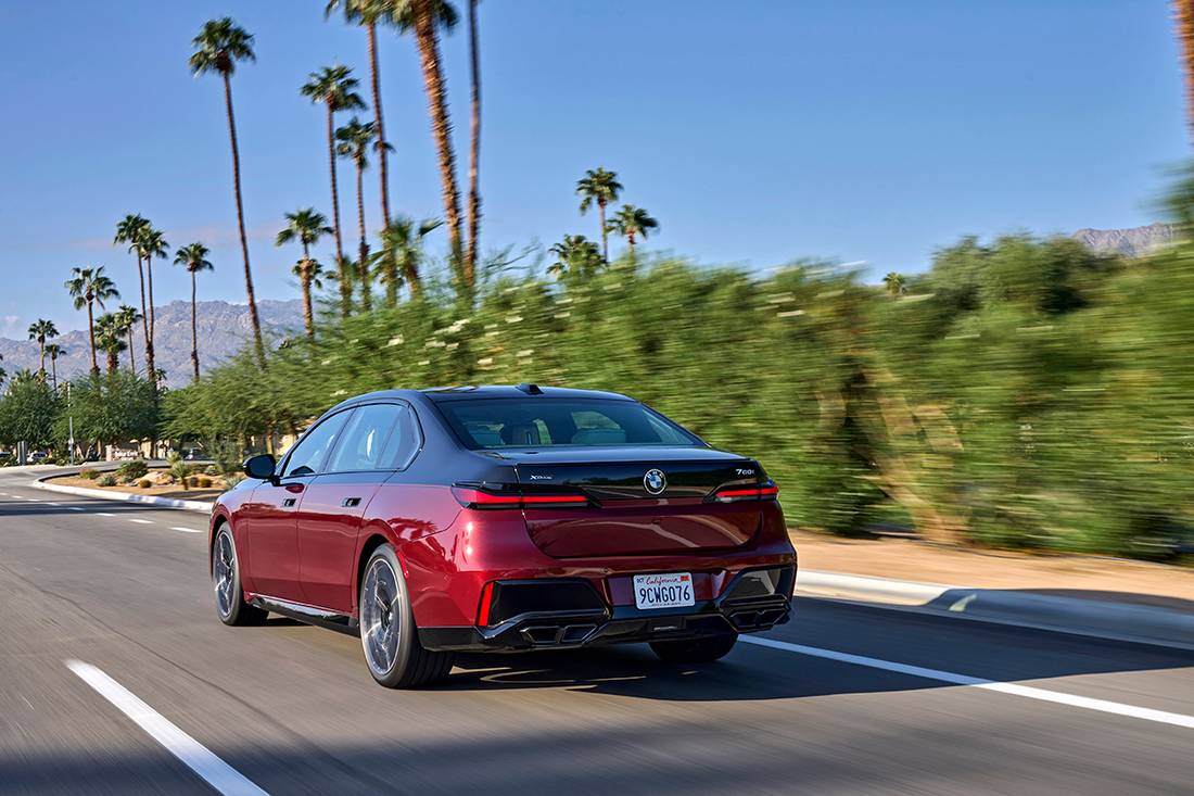 Essai : BMW 750e xDrive, l’hybride pour les patrons (2023)