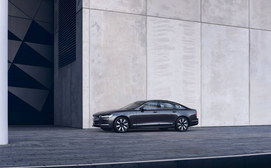295003_S90_Recharge_T8_AWD_Platinum_Grey